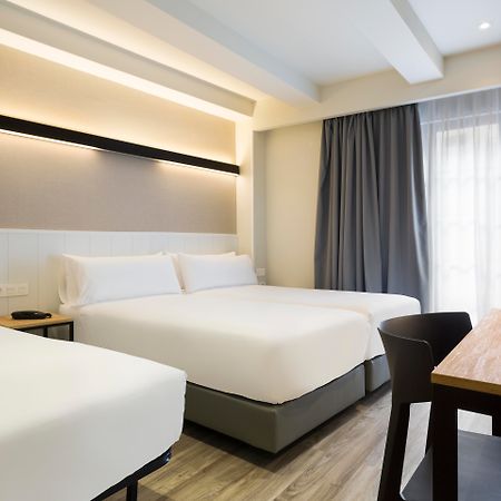 Acta Bcn 40 Hotel Barcelona Ngoại thất bức ảnh