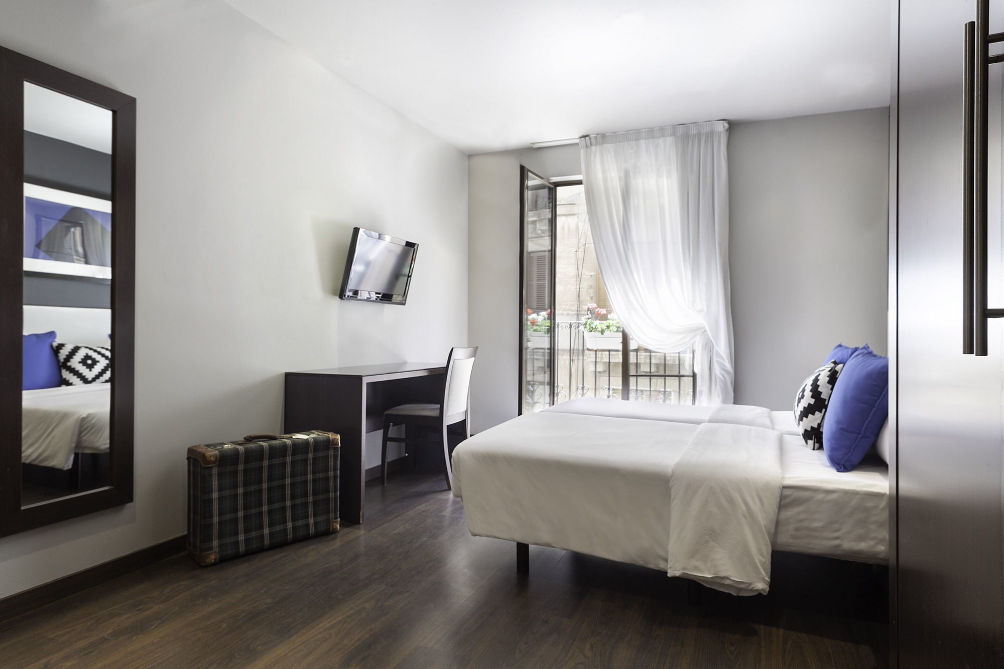 Acta Bcn 40 Hotel Barcelona Ngoại thất bức ảnh