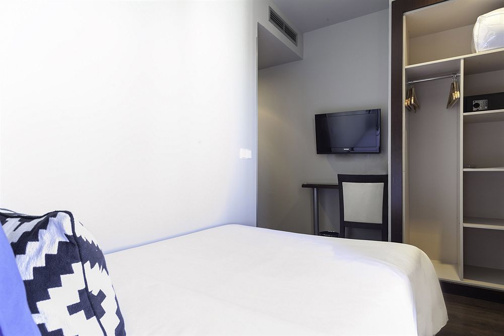 Acta Bcn 40 Hotel Barcelona Ngoại thất bức ảnh